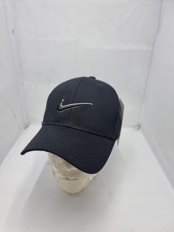 Nike caps - Image 7