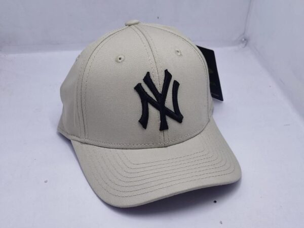 New York Yankees baseball caps - Image 11